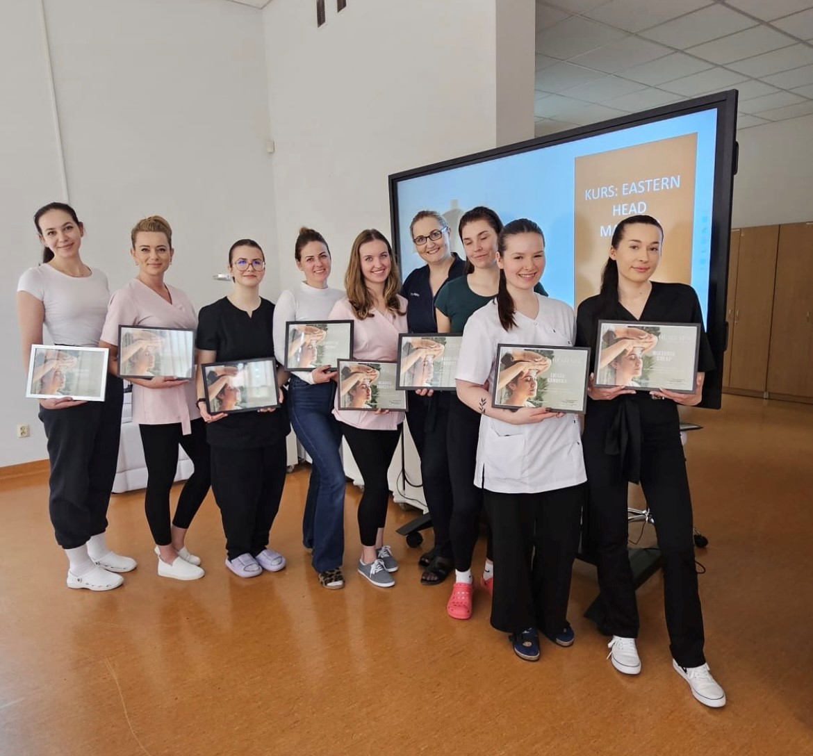 Szkolenie z masażu głowy dla studentów kosmetologii