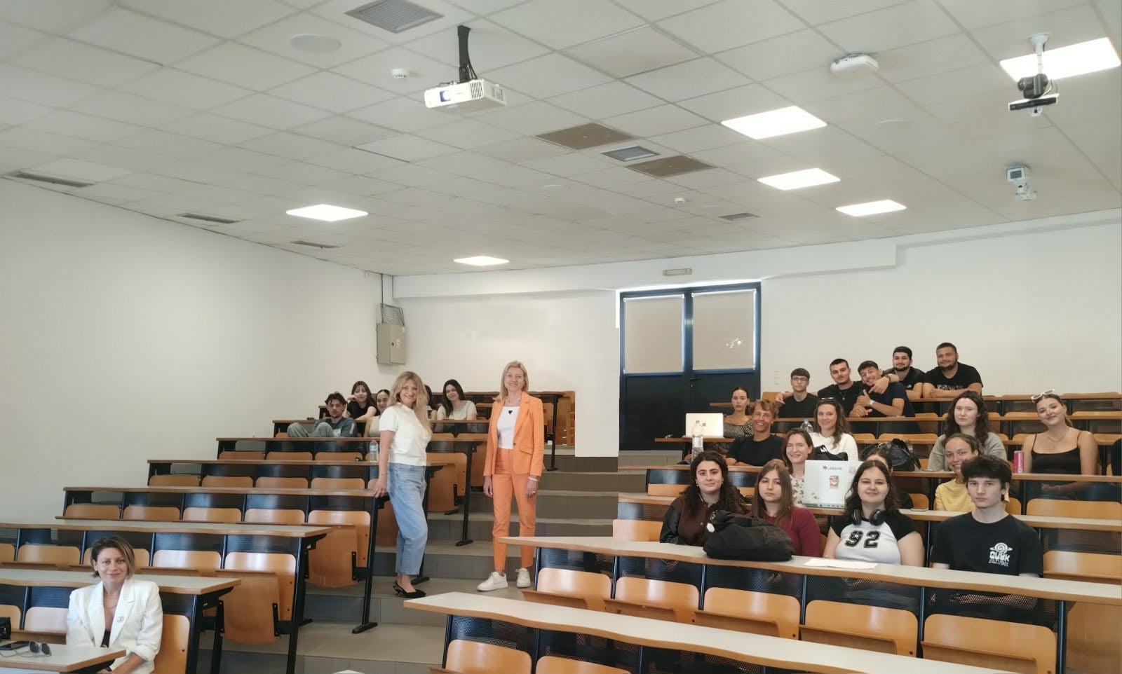 Zajęcia dydaktyczne w Hellenic Mediterranean University na Krecie w ramach Erasmus+
