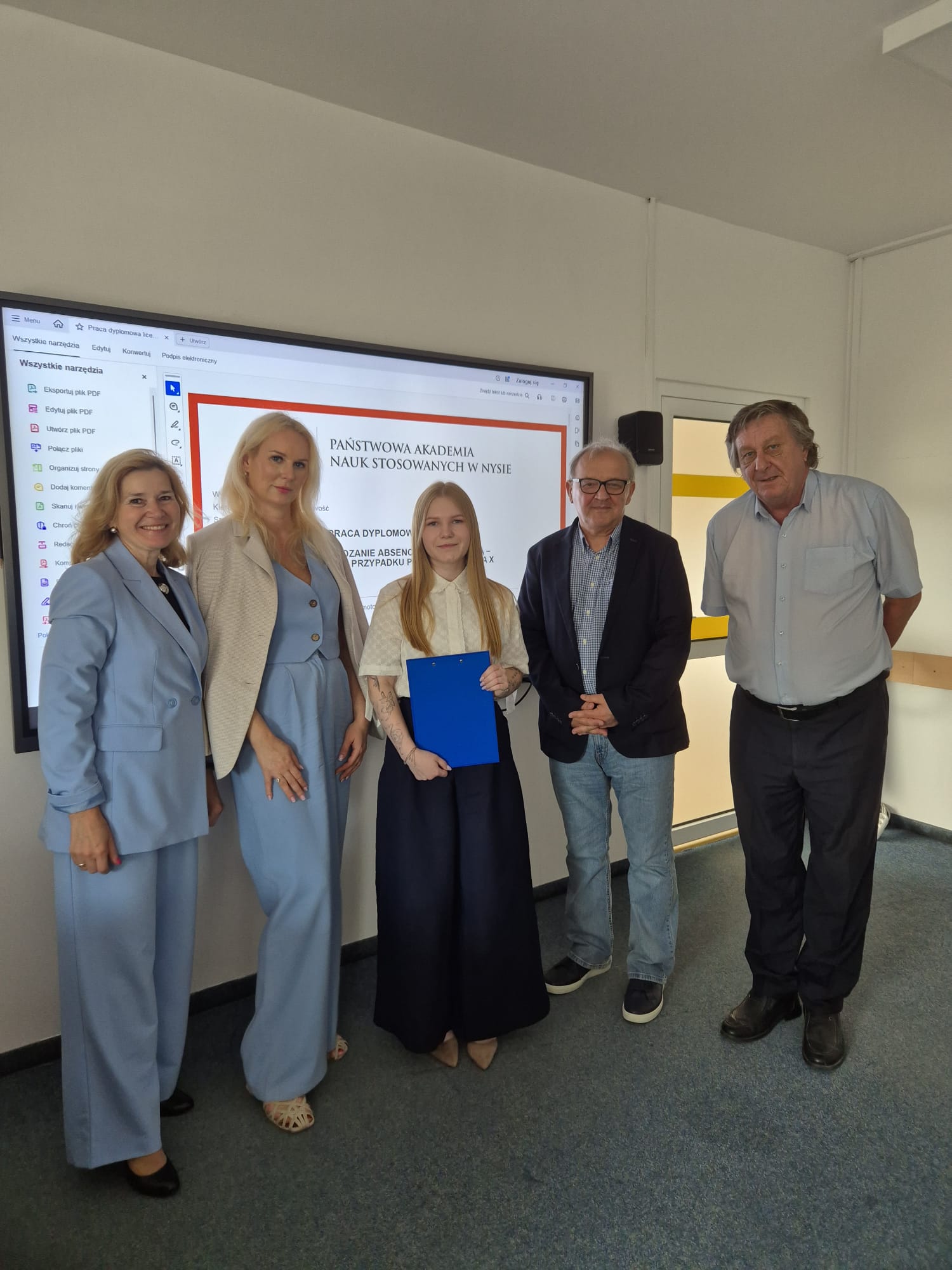 Kolejne sukcesy naszych Studentów! Za nami obrony prac licencjackich na WNE
